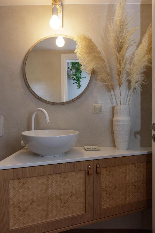Villa Seashell -Wonderful Newly Renovated Villa On The Beach Γαλατάς Εξωτερικό φωτογραφία